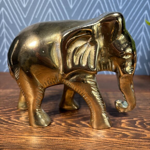Vintage Brass Elephant Figurine Solid Heavy Sculpture - Picture 3 of 17